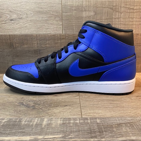 Jordan 1 Mid Black Royal Tumbled Leather - Picture 3 of 6